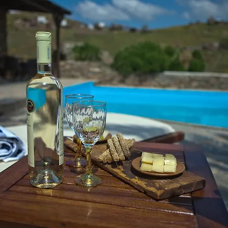 Melydia Villa *